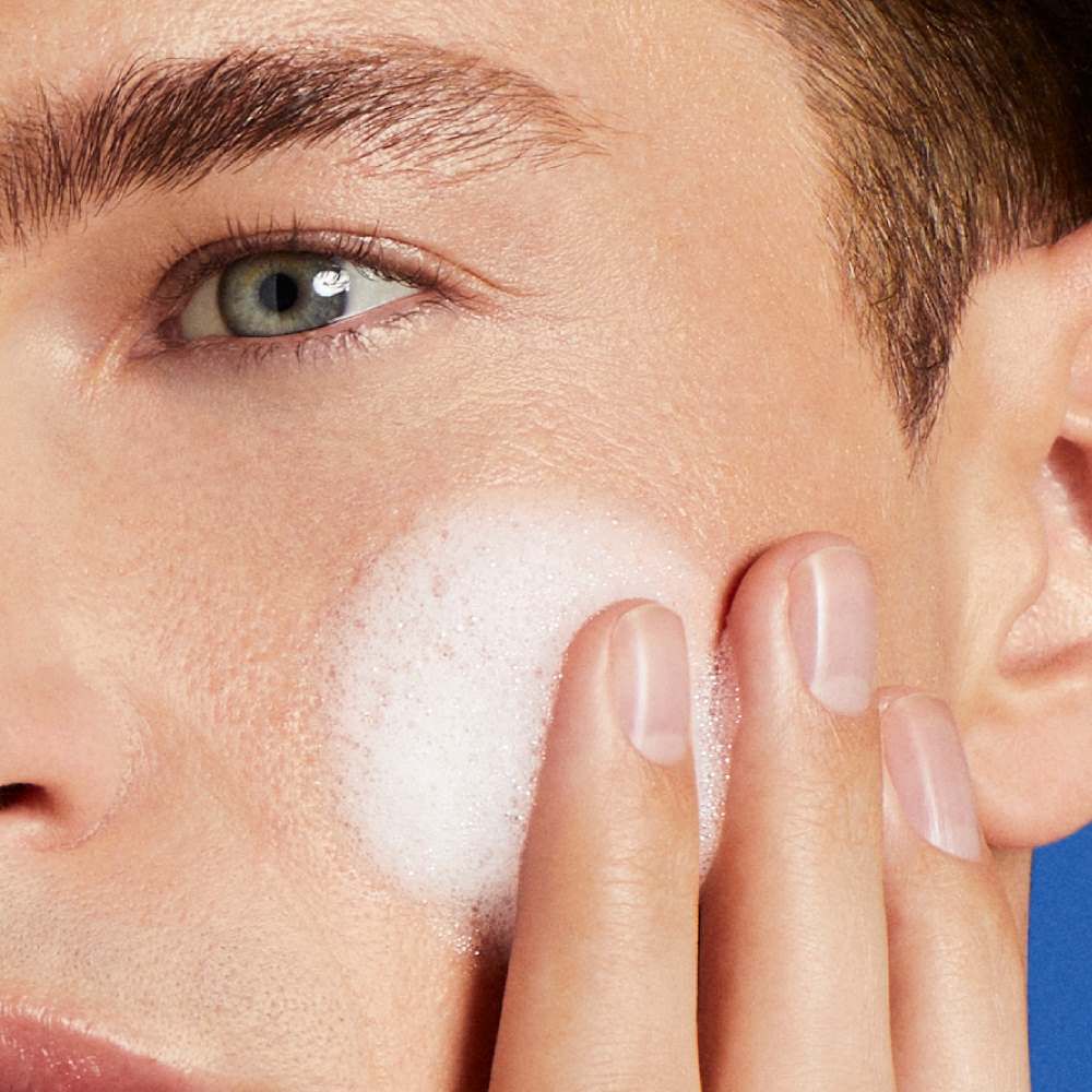 FORCE SUPREME Nettoyant visage